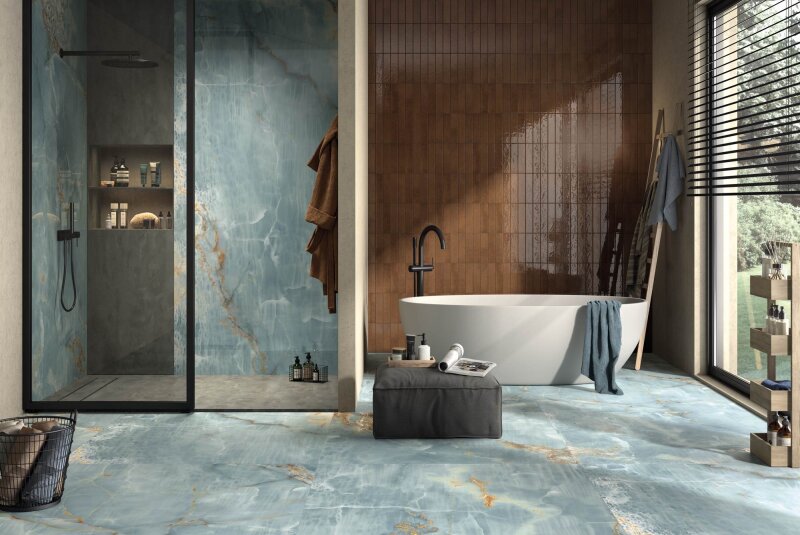 The Room BLU AQ6
