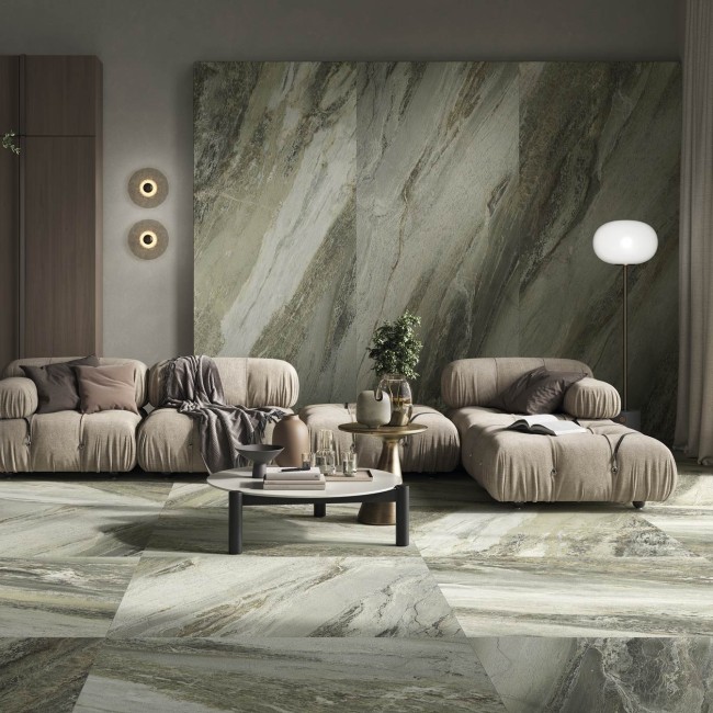 The Room IRI GR
